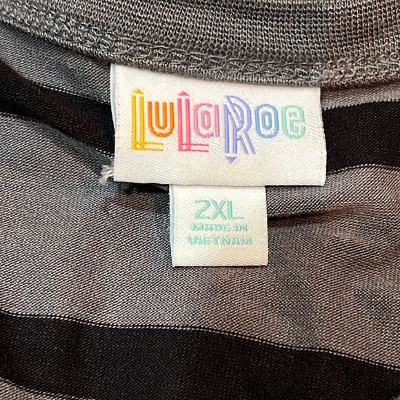Lularoe Randy Baseball Style Top 2XL - Picture 4 of 5